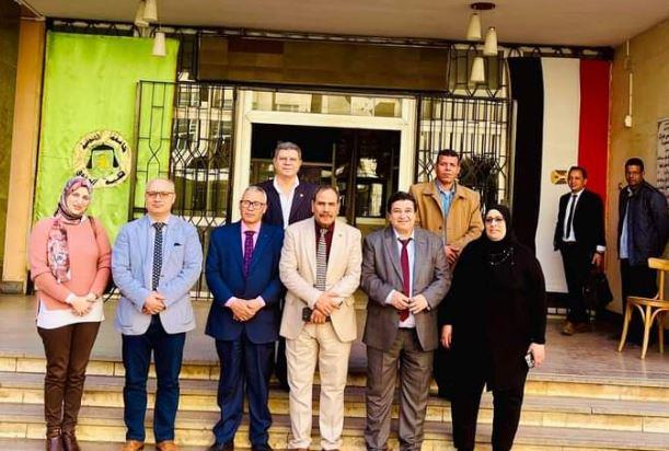 مركز إستشارات وتكنولوجيا البيئة بجامعة المنوفية في زيارة تفقدية بكليات الجامعة 