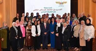 وزير الطيران: المرأة ركيزة البناء والتنمية