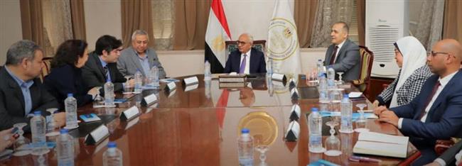 وزير التعليم يبحث مع الوكالة الأمريكية للتنمية الدولية تعزيز التعاون للتوسع بمدارس المتفوقين