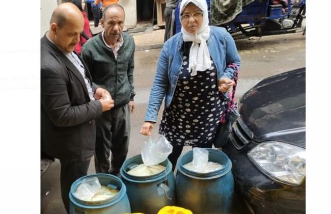 تموين الاسكندرية: ضبط 350 لتر زيت طعام مجهول المصدر 