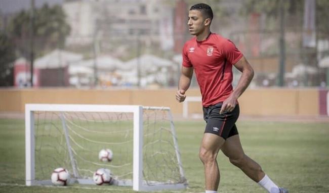 محمد عبد المنعم يشارك في تدريبات الأهلي استعدادا لمباراة القطن الكاميروني 