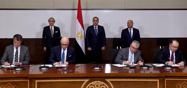 مدبولي: توجيهات رئاسية بتكثيف الجهود لتعظيم الاستفادة من الموقع الجغرافي الفريد لمصر 