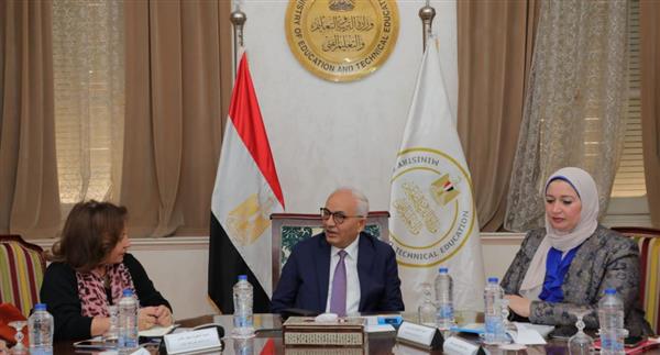 وزير التعليم يلتقى الأمين العام للمجلس القومي للطفولة والأمومة