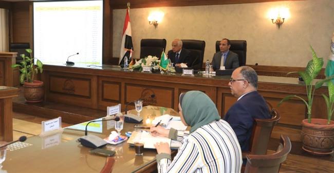 محافظ الجيزة: الإنتهاء من ٧٠ % من المشروعات المدرجة بالخطة الإستثمارية 