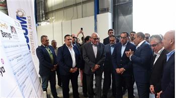   مدبولي يتفقد مصنع "بنية" لكابلات الألياف الضوئية المقام بالشراكة مع الهيئة العربية للتصنيع