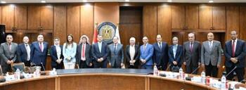 وزير البترول يبحث مع وفد برلماني أردني التعاون في مجال الغاز الطبيعي