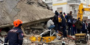 «القاهرة الإخبارية»: الأضرار المادية الناجمة عن الزلازل في تركيا تتجاوز 105 مليارات دولار