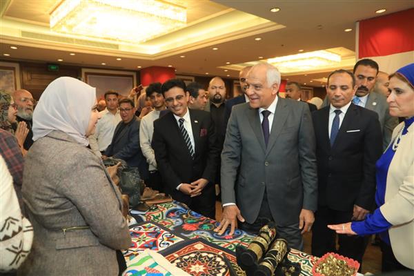محافظ الجيزة وسفير اليمن يفتتحان المعرض المصري اليمني الاول  للمنتجات الحرفية واليدوية والتراثية