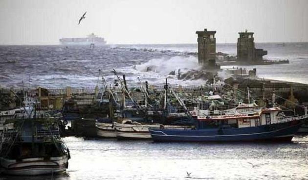 إغلاق ميناء نويبع بجنوب سيناء لسوء الأحوال الجوية