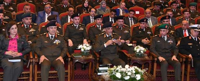 وزير الدفاع والإنتاج الحربي يشهد مناقشة البحث الرئيسي لهيئة البحوث العسكرية