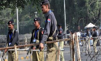 «القاهرة الإخبارية»: شرطة باكستان تقتحم منزل رئيس الوزراء السابق عمران خان