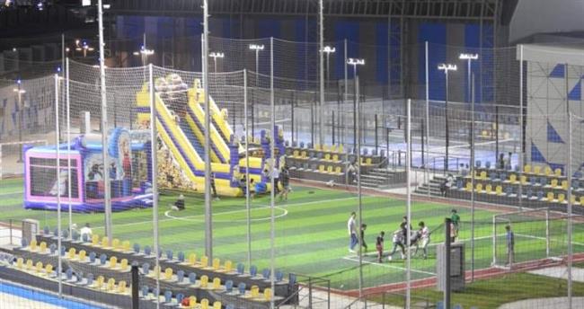 رئيس الاتحاد الدولي للجمباز يتفقد نادي النادي شيراتون