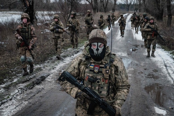 حرس الحدود الأوكراني يعلن صد أربع هجمات روسية في باخموت