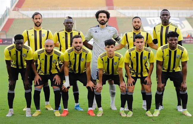 شوقي غريب يعلن تشكيل المقاولون والحرس في دور الـ 16 لكأس الرابطة