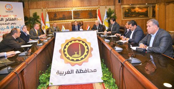 محافظ الغربية يترأس الاجتماع الدوري للمجلس الاقتصادي 