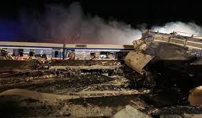   ارتفاع حصيلة ضحايا حادث اصطدام قطارين بوسط اليونان إلى 42 شخصا