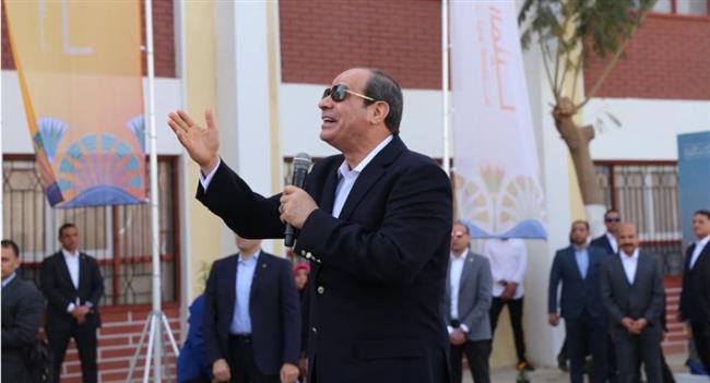 الرئيس السيسي لـ«متطوعي حياة كريمة»: فخورون بما تقدمونه لبلدكم