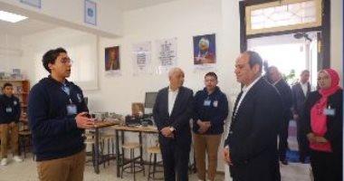 السيسى يتفقد مدرسة المتفوقين بالمنيا الجديدة 