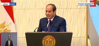 الرئيس السيسي يستشهد بموقف للرسول بشأن احتواء المرأة 