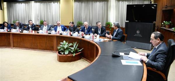مباحثات مشتركة بين وزير البترول والوفد الاقتصادى اليونانى خلال زيارته القاهرة