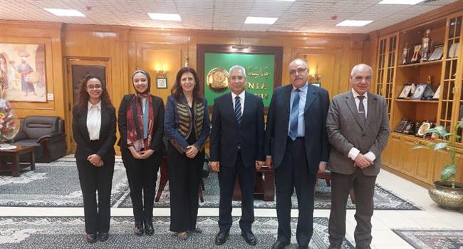 رئيس جامعة المنيا يستقبل وفد هيئة فولبرايت الأمريكية