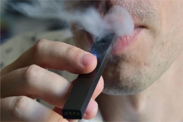 دراسة استرالية: السجائر الإلكترونية تحتوي على 240 مادة كيميائية