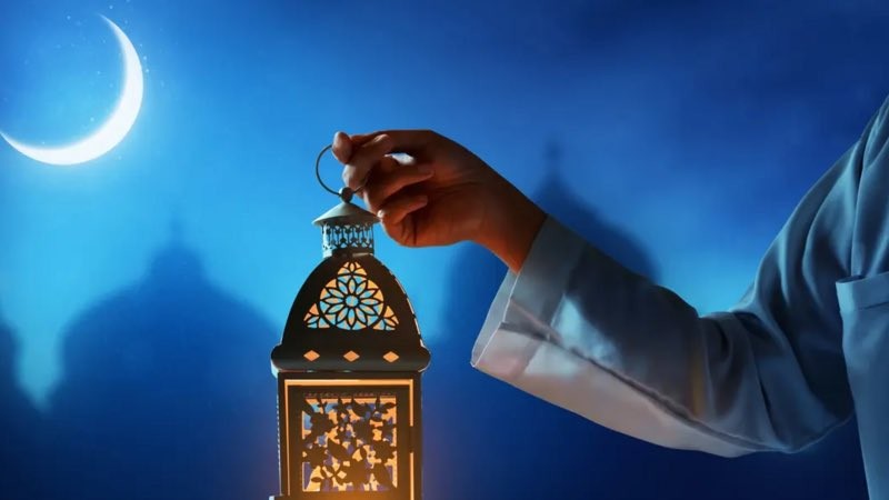 اللهم أهله علينا بالإيمان.. دعاء رؤية هلال رمضان 2023