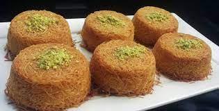 كنافة بالتقسيط.. أساليب جديدة لبيع الحلويات.. التفاصيل