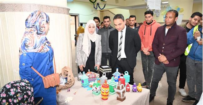 معرض الطلاب والأسر المنتجة بجامعة الفيوم