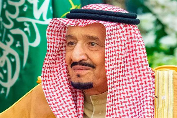 خادم الحرمين يوجه بمواصلة العمل بأعلى كفاءة للتيسير على ضيوف الرحمن لأداء مناسكهم