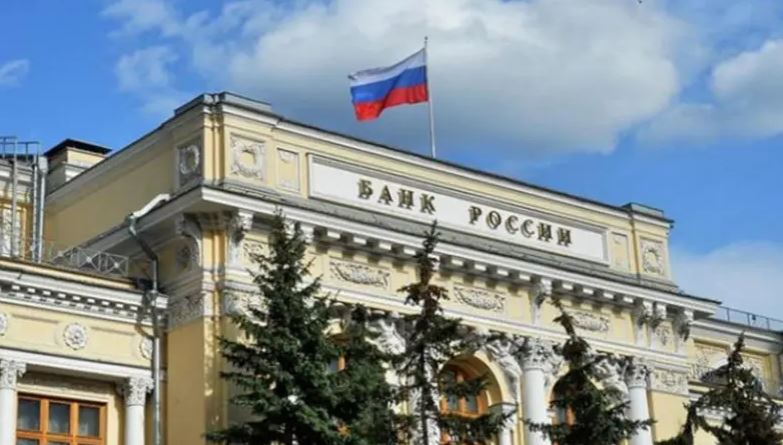 «المركزي الروسي»: يطلق قواعد جديدة للبنوك لتعديل أصولها الأجنبية لعملات الدول الصديقة