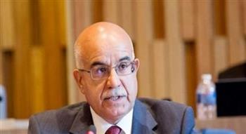   وزير الصحة العراقي يدعو لتوطين صناعة الدواء ووقف نزيف الاستيراد البالغ 4 مليارات دولار سنويا
