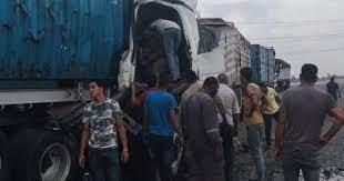 مصرع شخص في حادث تصادم سيارتي نقل بالطريق الإقليمي بالشرقية