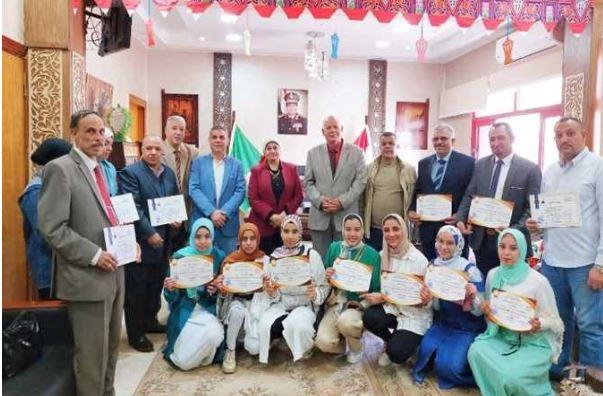 "تجارية الدير" بالقليوبية تحصد المركز الأول فى مسابقة أوائل الطلبة للتعليم الفنى.. صور