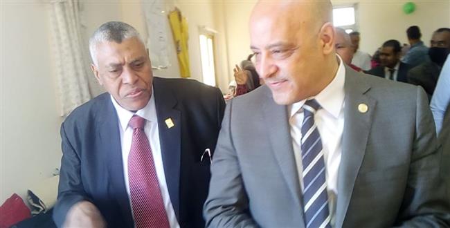 معرض مجاني للملابس الجاهزة بكلية دار العلوم جامعة أسوان بمناسبة شهر رمضان 