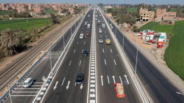 أستاذ الاقتصاد: 25% من الغازات الدفيئة ناتجة عن النقل والشحن