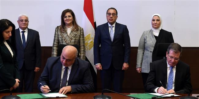 توقيع بروتوكول تعاون لتشغيل مراكز تكنولوجية نموذجية متنقلة لتقديم الخدمات التأمينية