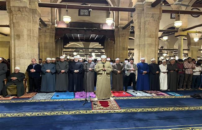 انطلاق أول صلاة تراويح بالجامع الأزهر بجزء كامل برواية قالون والسوسي