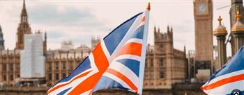   صحيفة بريطانية: المملكة المتحدة تخاطر بالوقوع في أزمة مصرفية أخرى