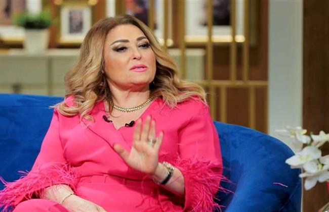 بختم القرآن.. نيهال عنبر تكشف عن طقوسها الرمضانية.. فيديو