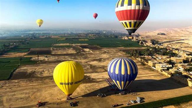 تحليق 45 رحلة بالون طائر فوق المعابد والوديان ونيل الأقصر