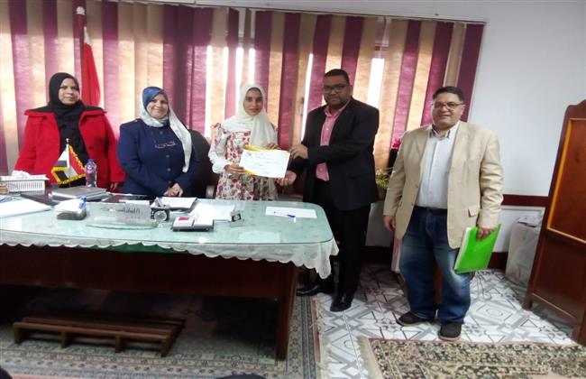 «حياة كريمة».. «القوى العاملة»: شهادات «ختام تدريب» لخريجى «الوحدة المتنقلة» بالقليوبية