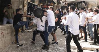   مستوطنون إسرائيليون ينظمون مسيرة استفزازية في البلدة القديمة بالخليل