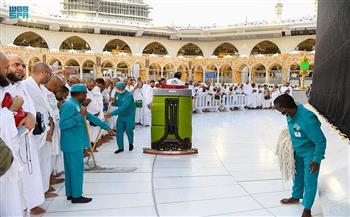   «رئاسة الحرمين» تقدم خدماتها لأكثر من 976 ألف مصل ومعتمر بالمسجد الحرام