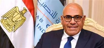 "العربية للتصنيع": بحث توطين تكنولوجيا إنتاج سيارة كهربائية عربية