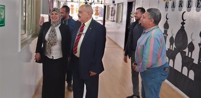 جولة تفقدية لـ" القوى العاملة" فى شركة كبرى بالإسماعيلية لتعزيز علاقات العمل 
