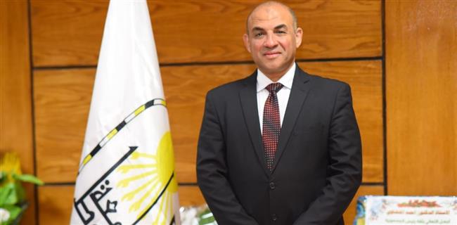 محمود عبد العليم قائما بأعمال نائب رئيس جامعة أسيوط لشئون خدمة المجتمع وتنمية البيئة