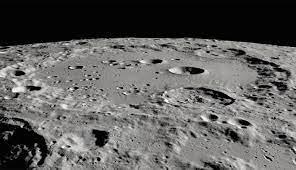   تفاصيل العثور على مصدر جديد للمياه على سطح القمر