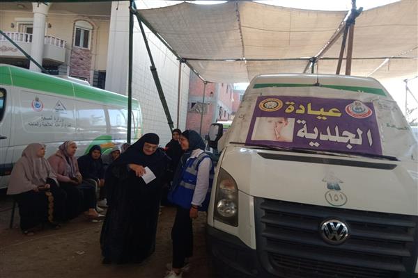 صحة الدقهلية: الكشف على 1706 حالات في قافلة علاجية بقرية بميت غمر