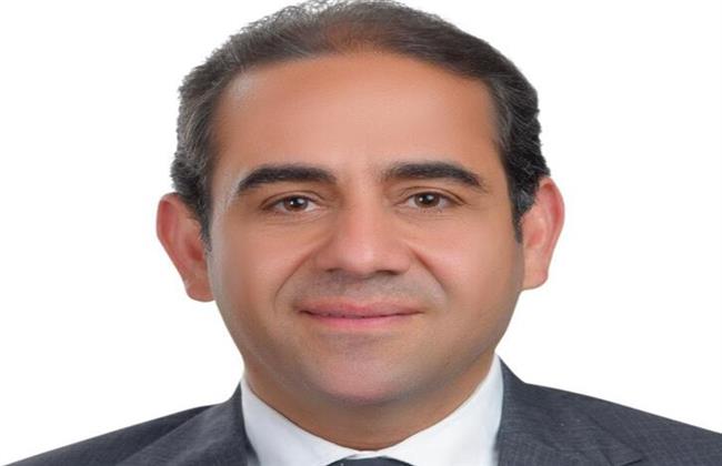 وزير التعليم العالي يصدر قرارًا بندب الدكتور شريف صالح للقيام بأعمال الإدارة المركزية للطلاب الوافدين